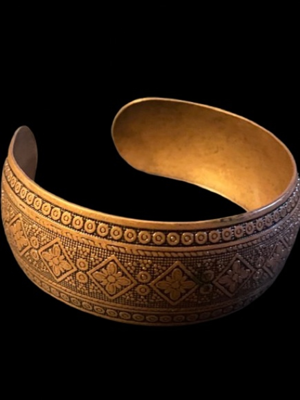 Copper Whimsical Floral
Patterns Etched Ornate Cuff
Bracelet 1” Wide